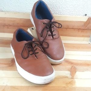 Sperry Leather Sneakers  Mn's size 6  Wmn's 8